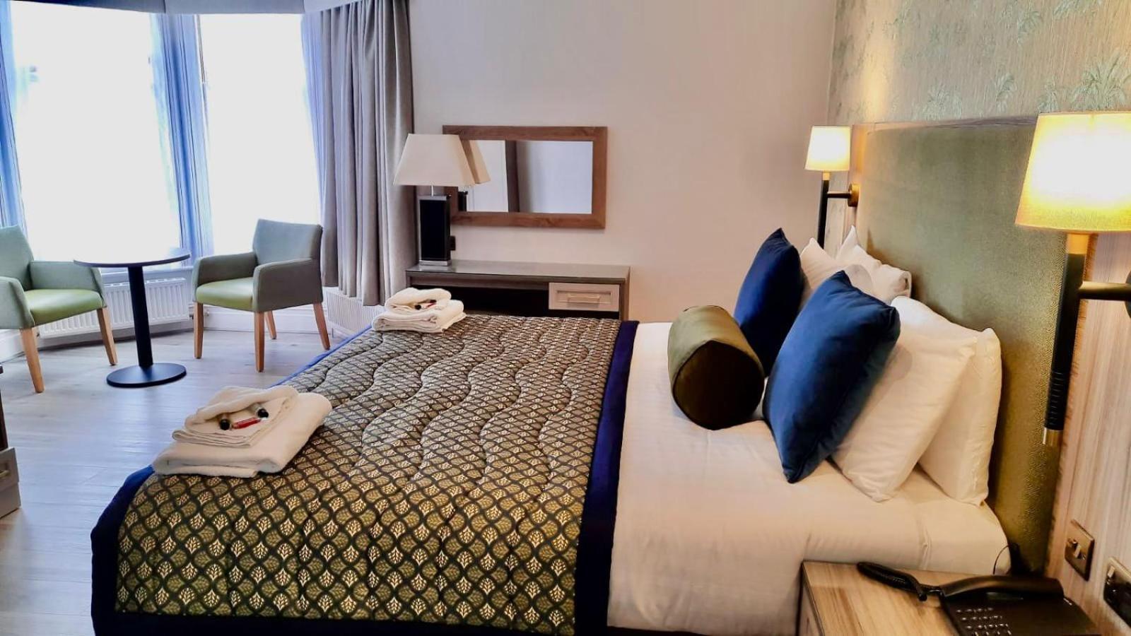 Hotel Coco Филикстоу Экстерьер фото