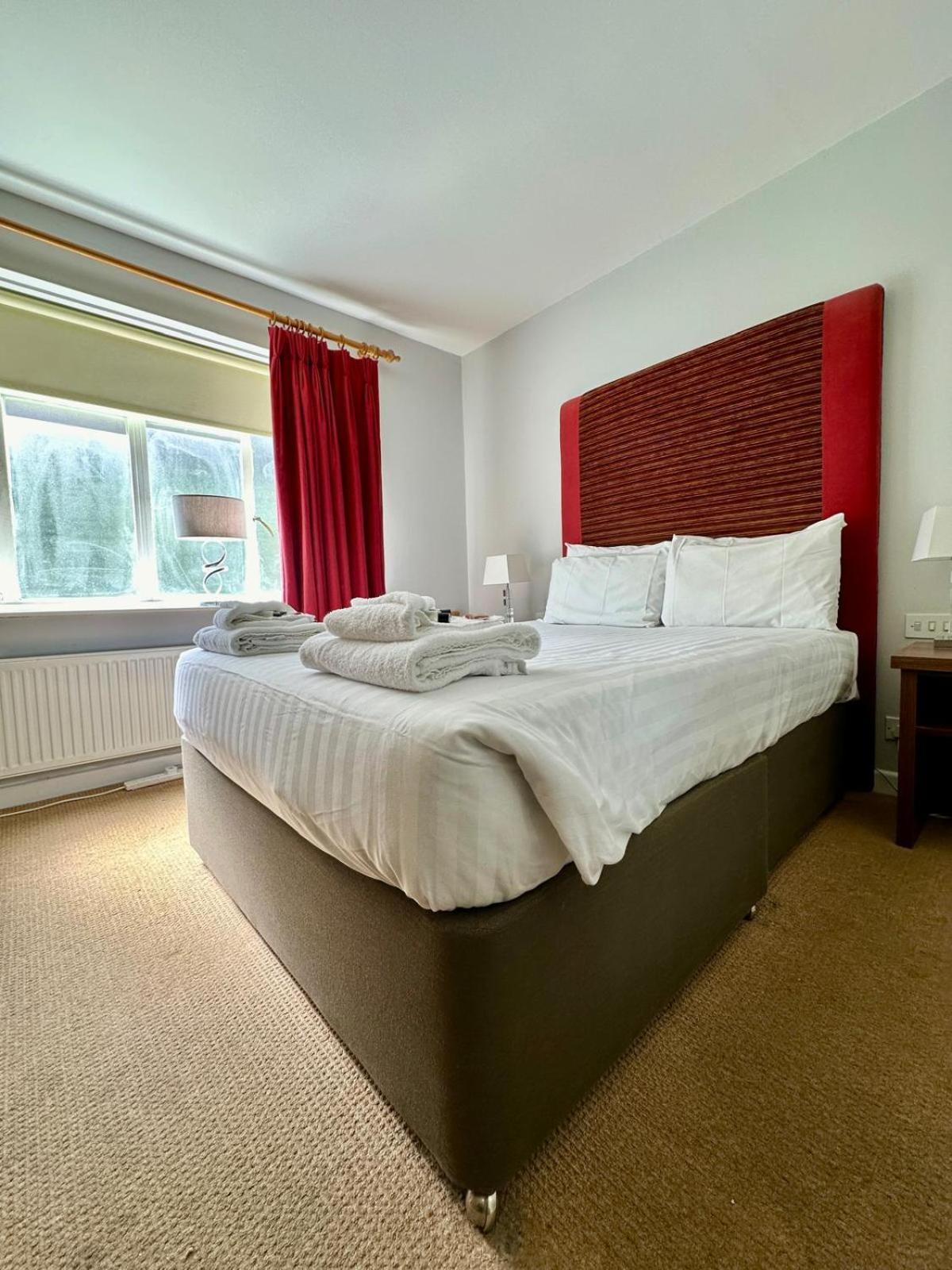 Hotel Coco Филикстоу Экстерьер фото