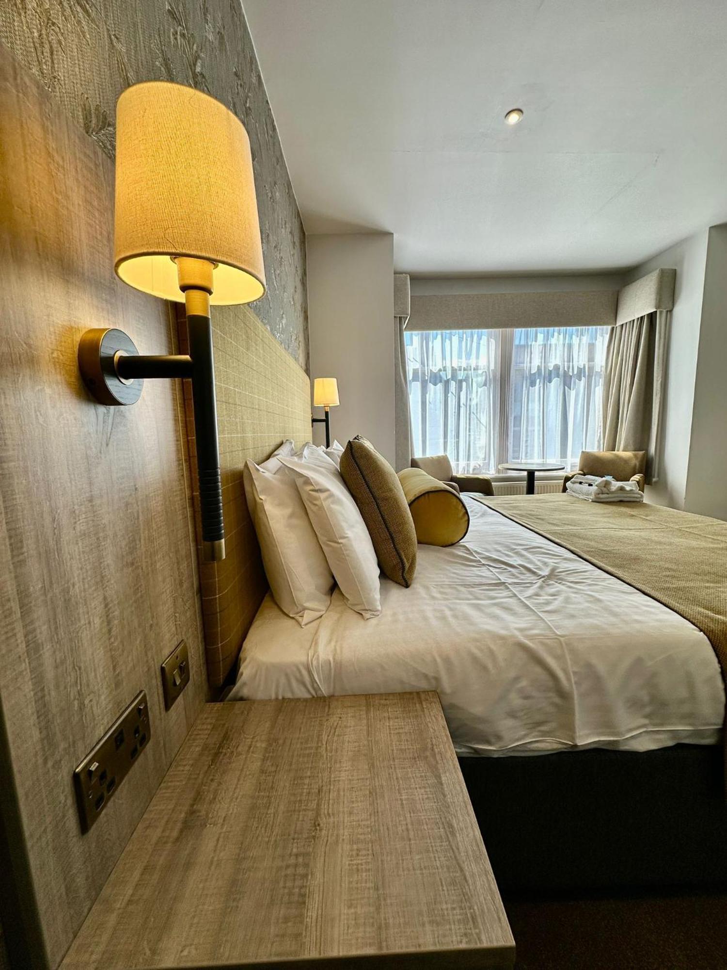 Hotel Coco Филикстоу Экстерьер фото
