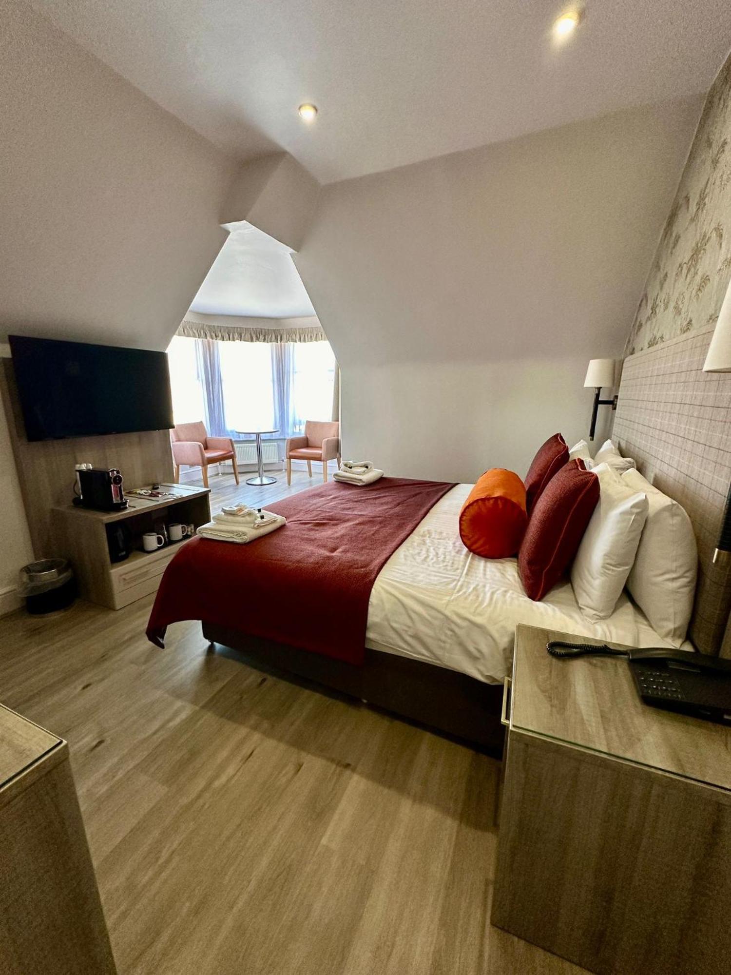 Hotel Coco Филикстоу Экстерьер фото