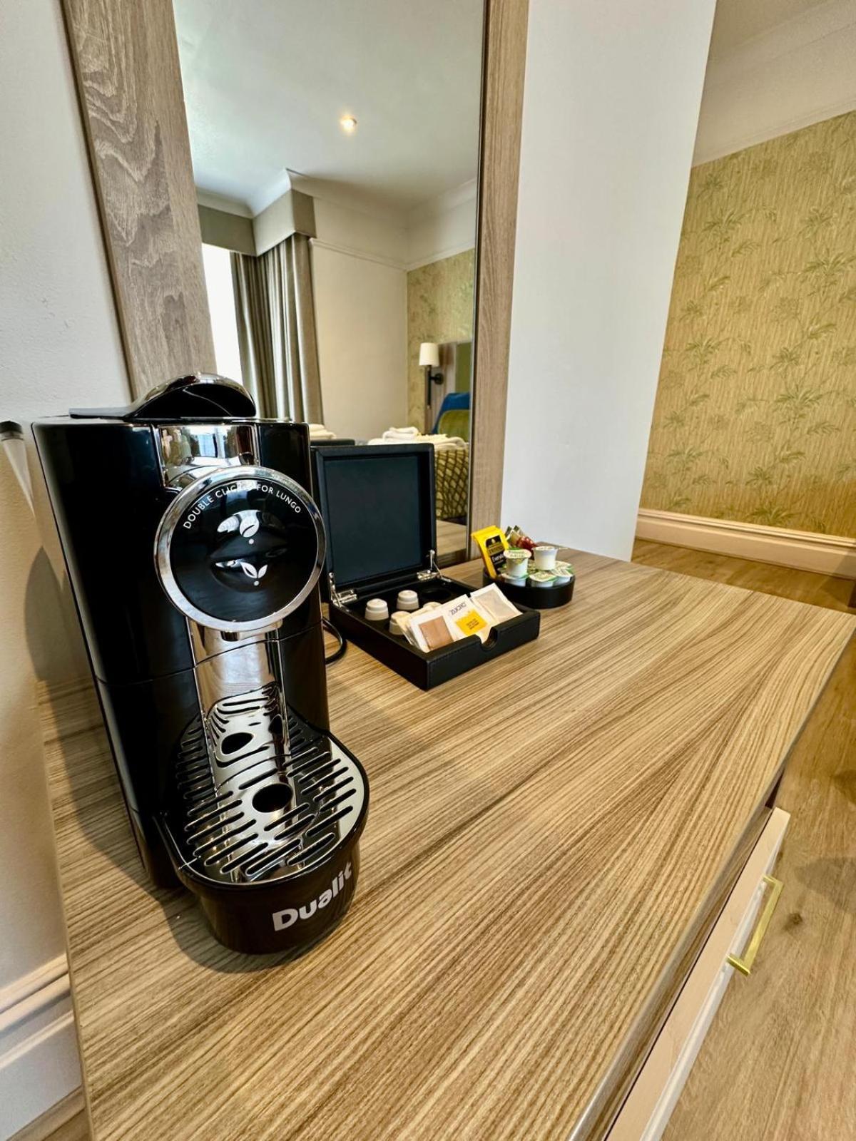 Hotel Coco Филикстоу Экстерьер фото